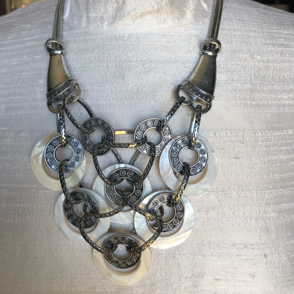 Chain link necklace